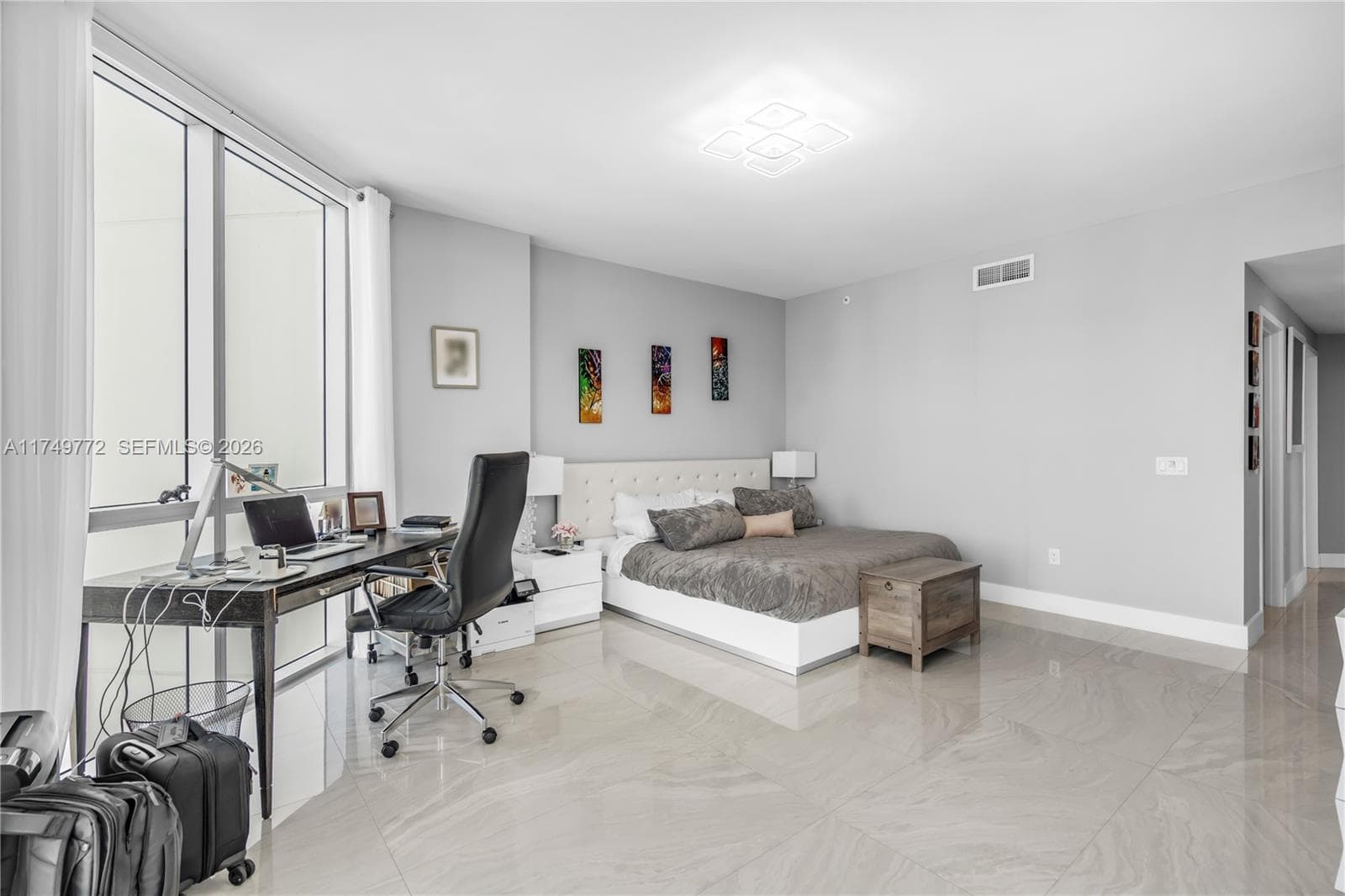 17111 Biscayne Blvd 2001 photo 18
