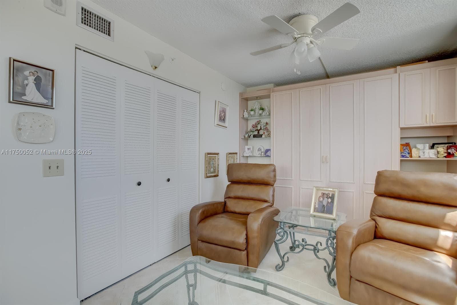 1505 N Riverside Dr 604 photo 25