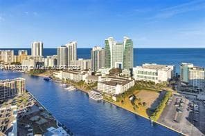 3725 Ocean Dr 1605 photo 2