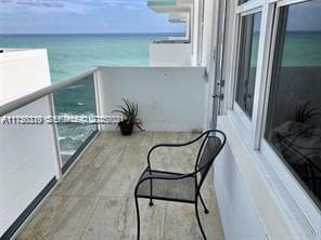 3725 S Ocean Dr 1605 photo 1