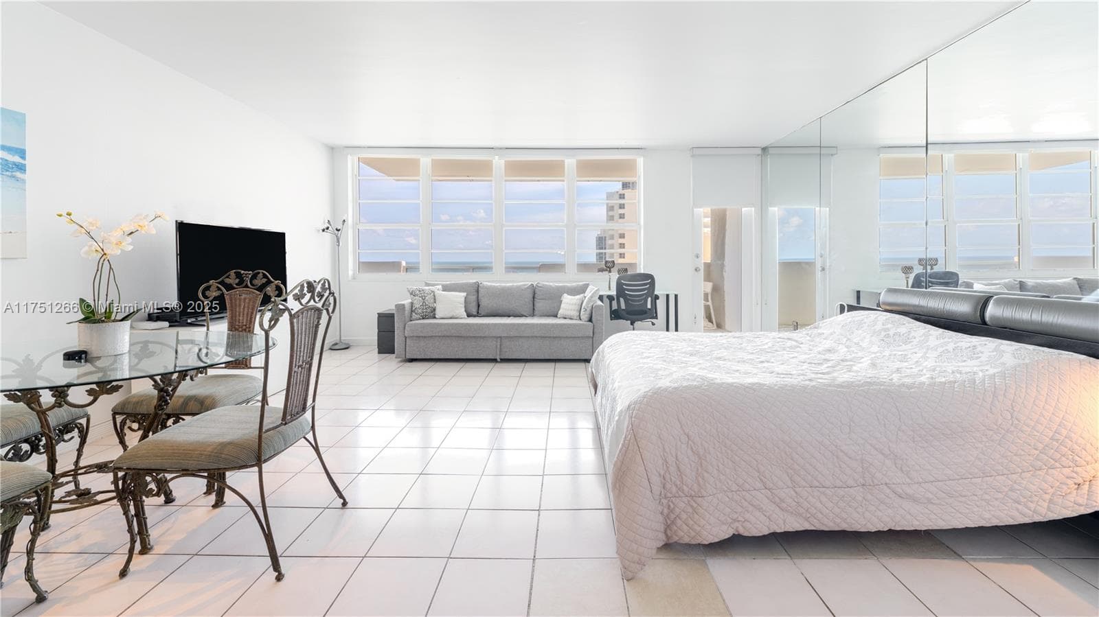 100 Lincoln Rd 1136 photo 2