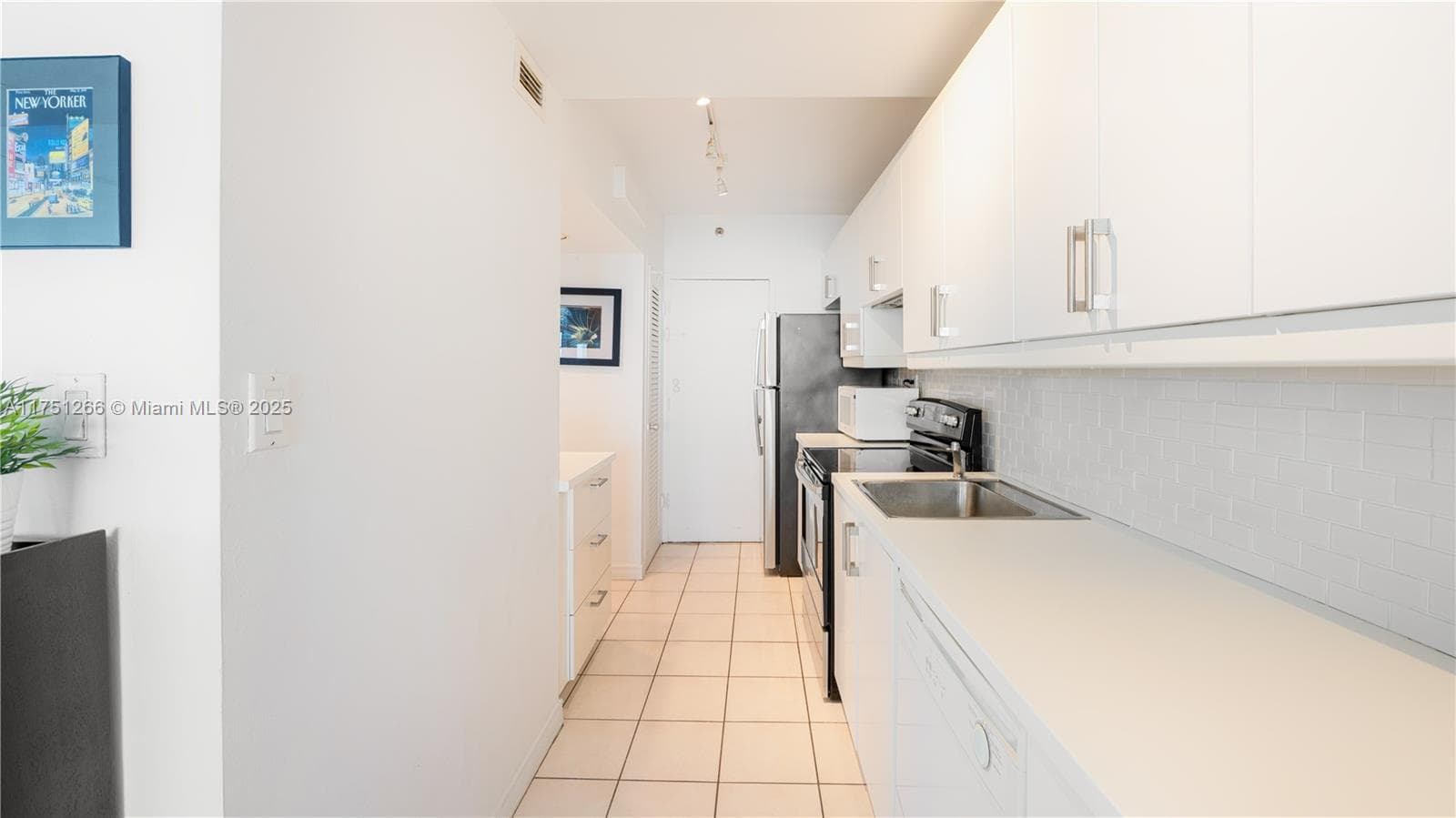 100 Lincoln Rd 1136 photo 6