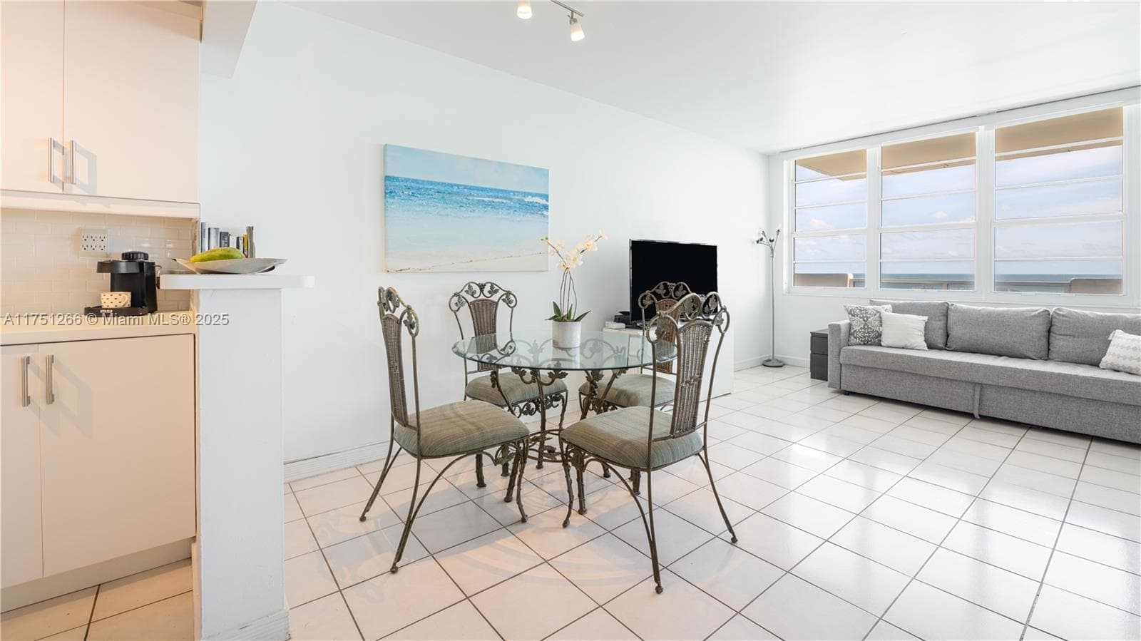 100 Lincoln Rd 1136 photo 3