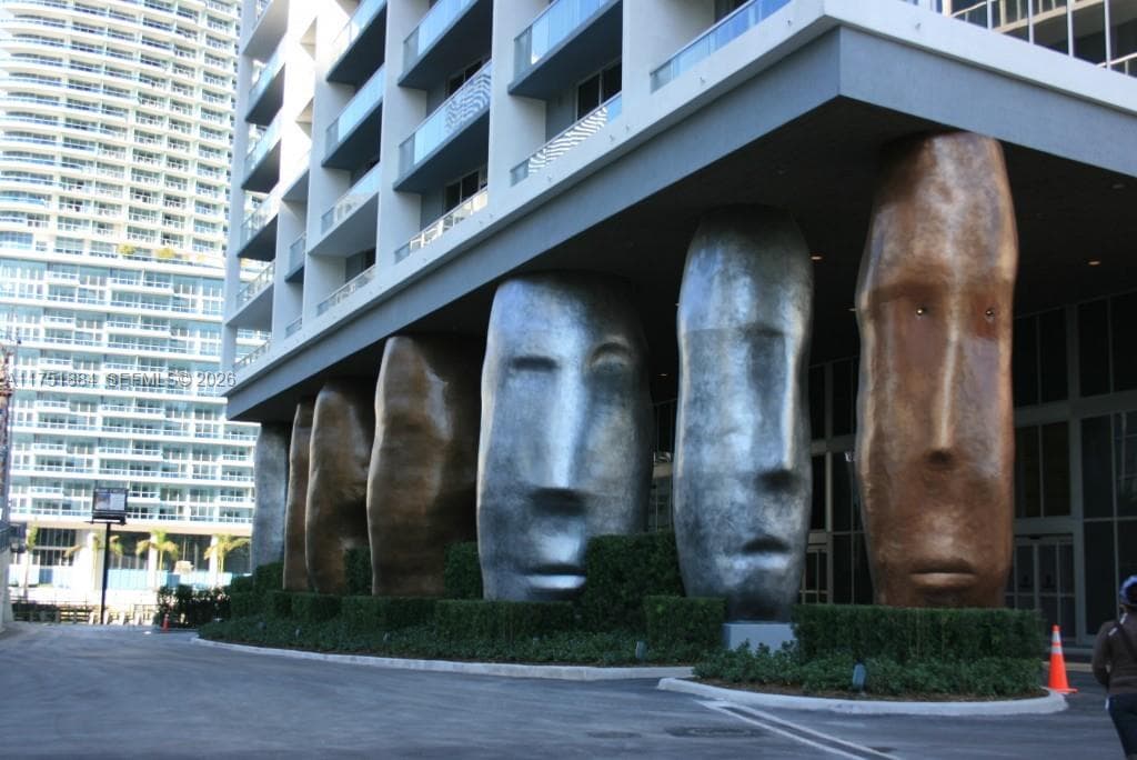 465 Brickell Ave 2405 photo 1