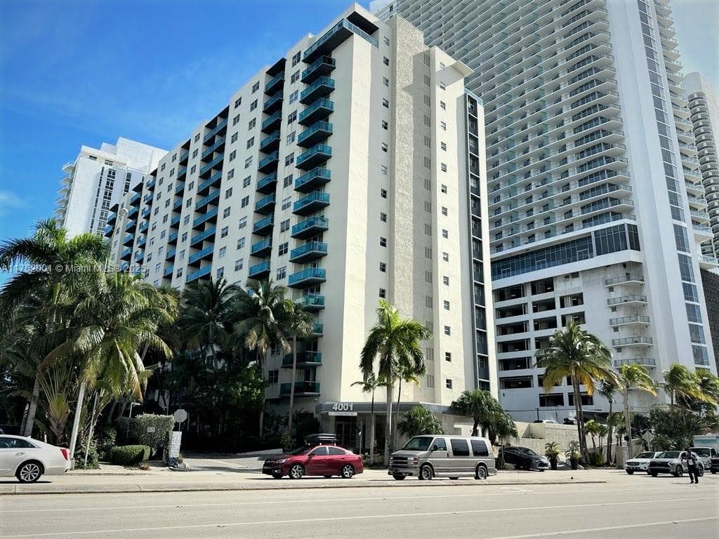 4001 Ocean Dr 9L photo 13