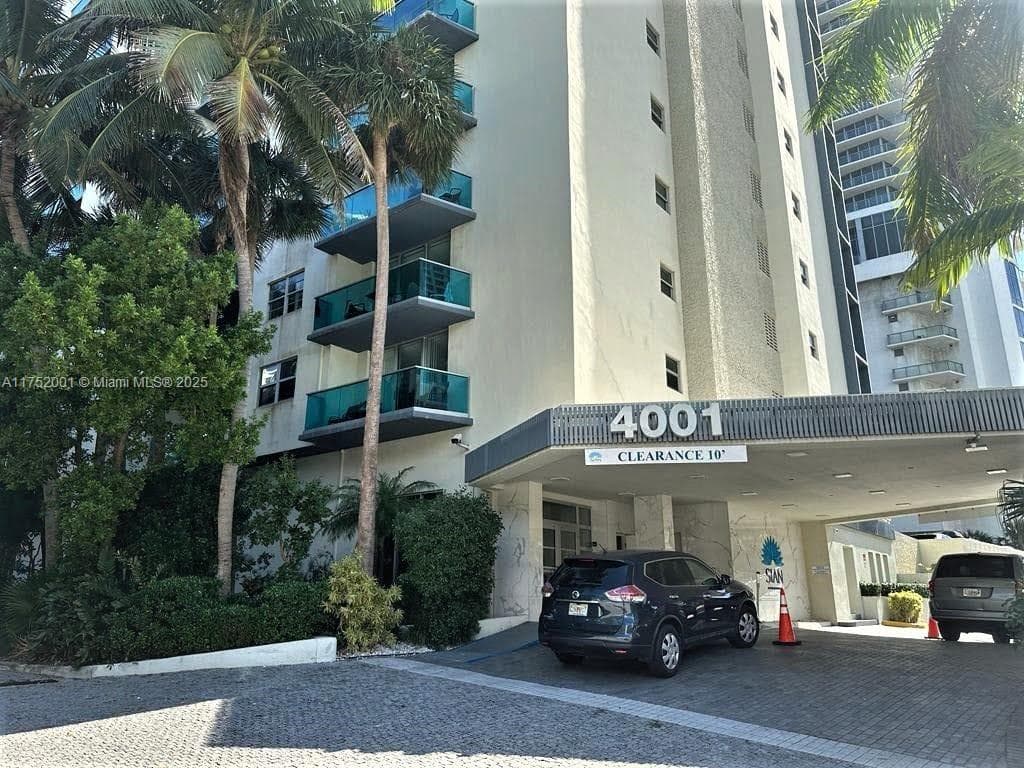 4001 Ocean Dr 9L photo 12