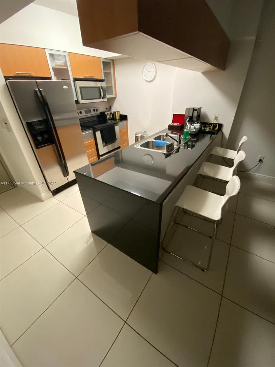 1750 N Bayshore Dr 2905 photo 6