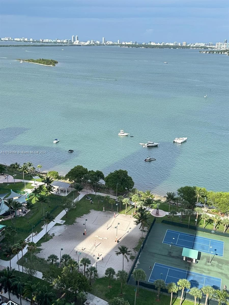 1750 N Bayshore Dr 2905 photo 15