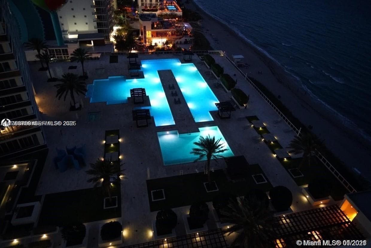 1830 S Ocean Dr 3208 photo 7