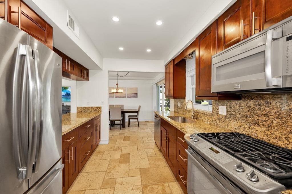 1771 NE 35th Street photo 12