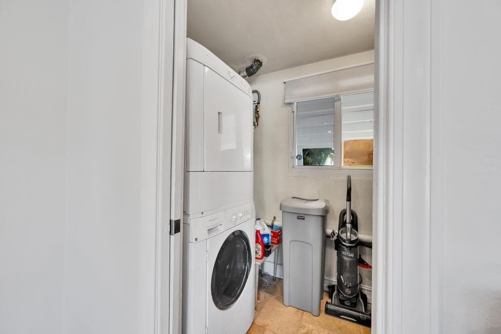 1771 NE 35th Street photo 15