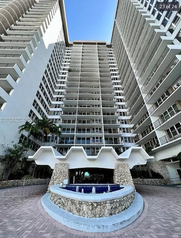 2030 S Ocean Dr 211 photo 17