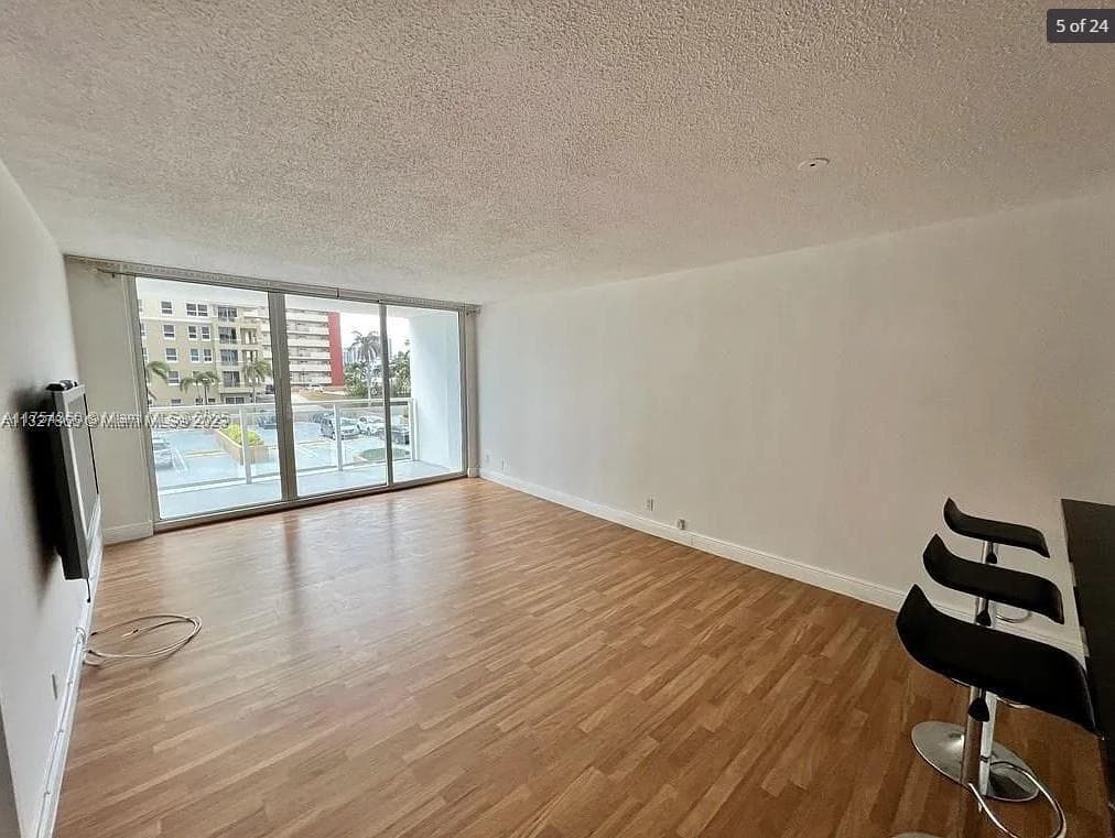 2030 S Ocean Dr 211 photo 3