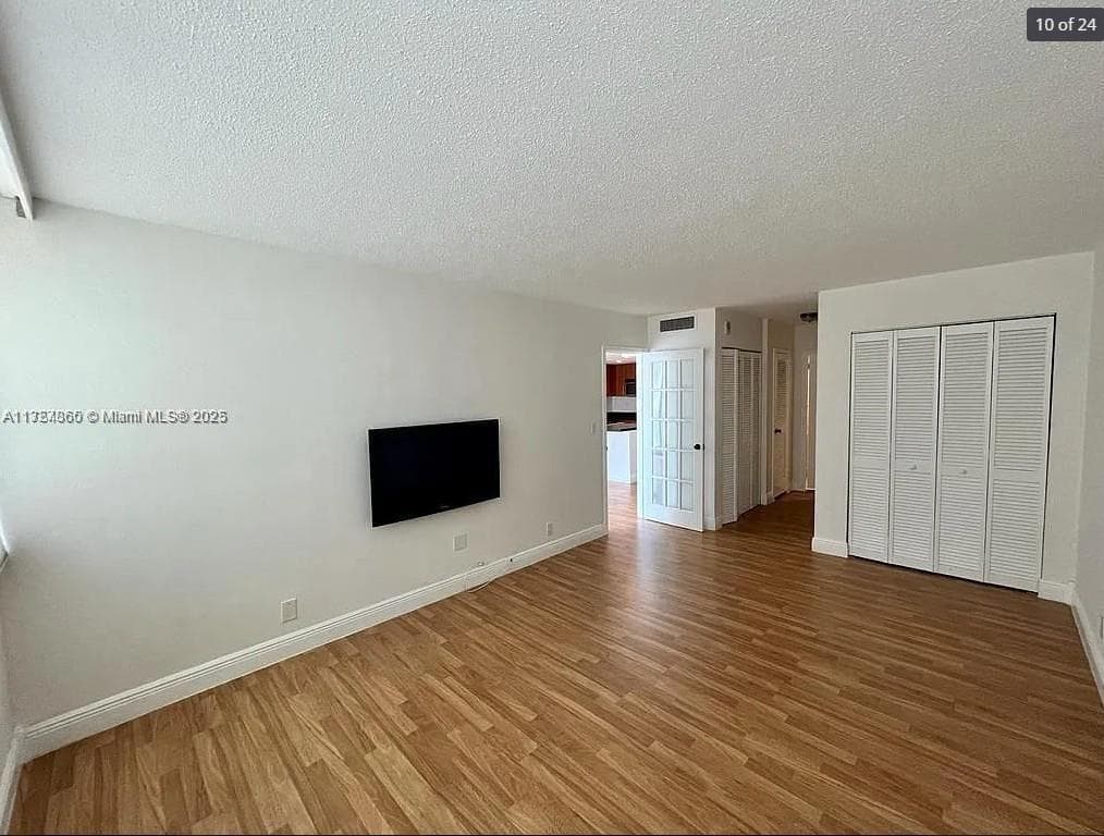 2030 S Ocean Dr 211 photo 1