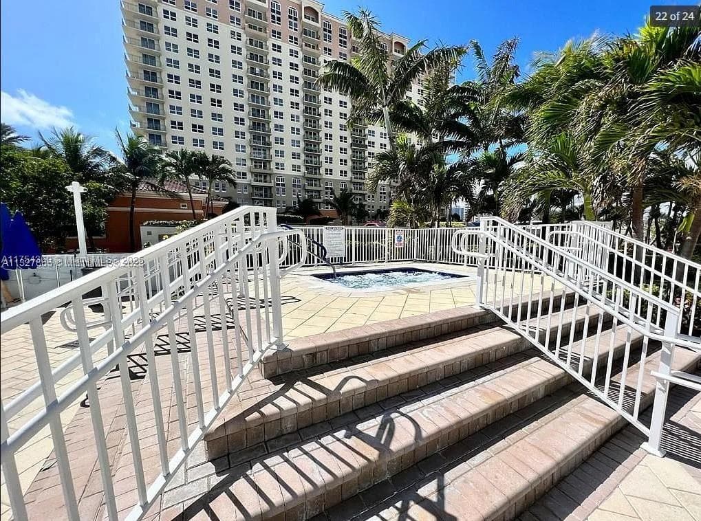 2030 S Ocean Dr 211 photo 18