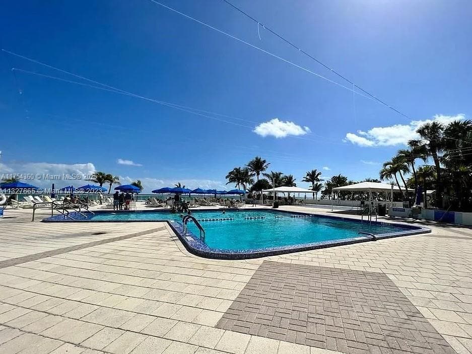 2030 S Ocean Dr 211 photo 19