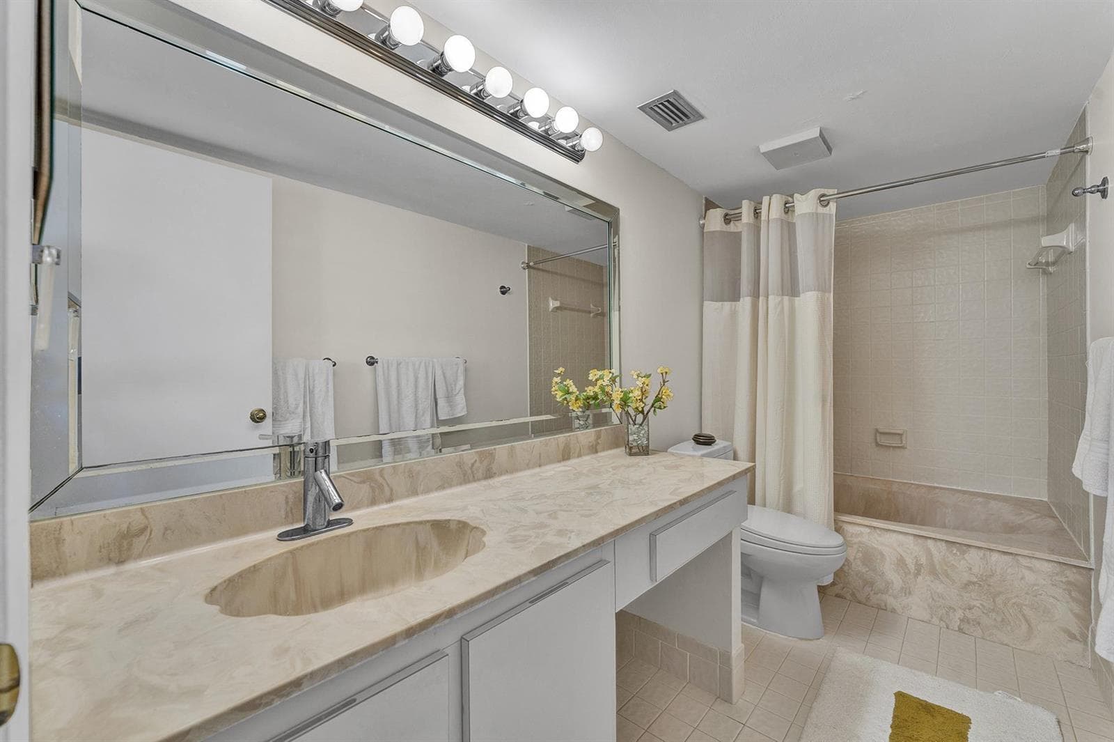 14475 Strathmore Lane 703 photo 20