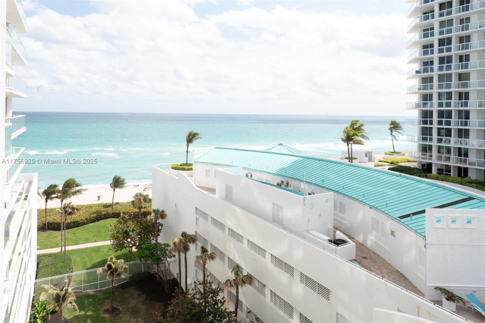 16445 Collins Ave 728 photo 1
