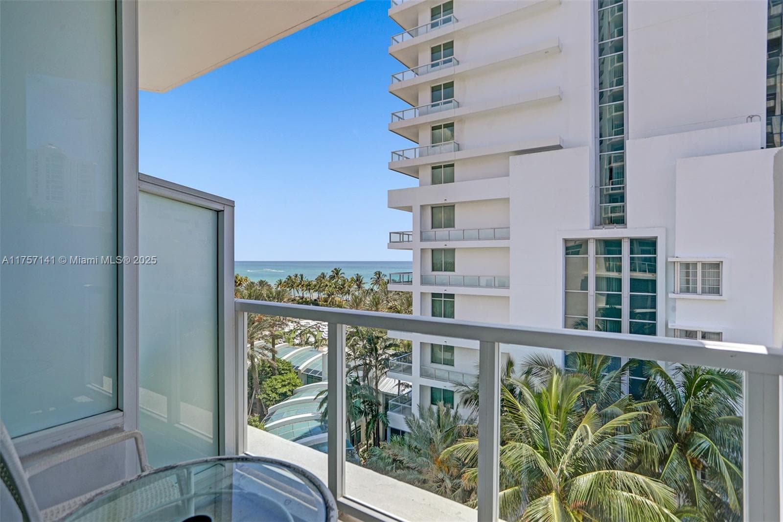 4401 Collins Ave 702/704 photo 5