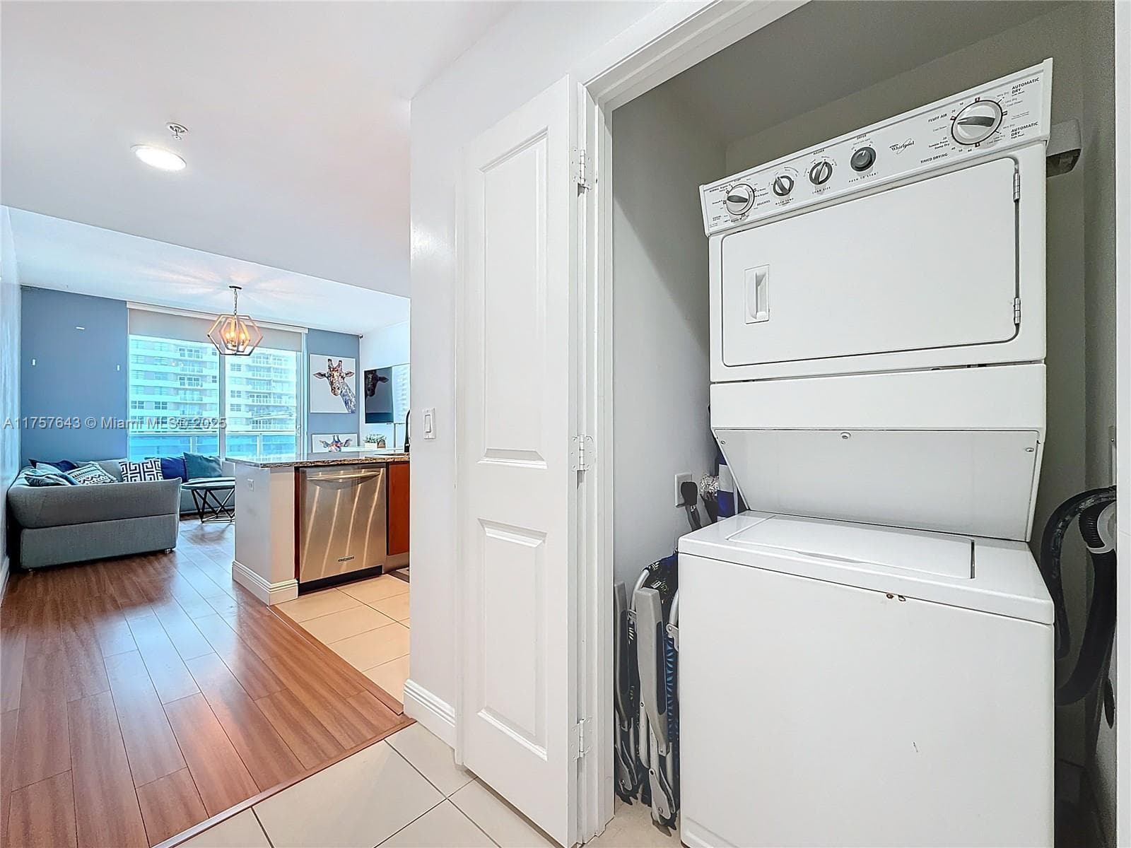 1945 S Ocean Dr 605 photo 22