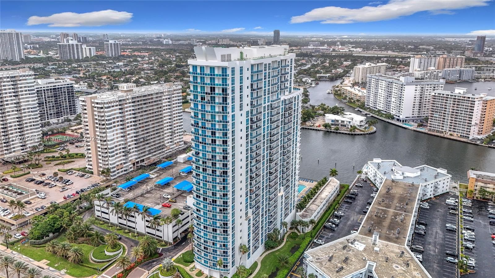1945 S Ocean Dr 605 photo 7