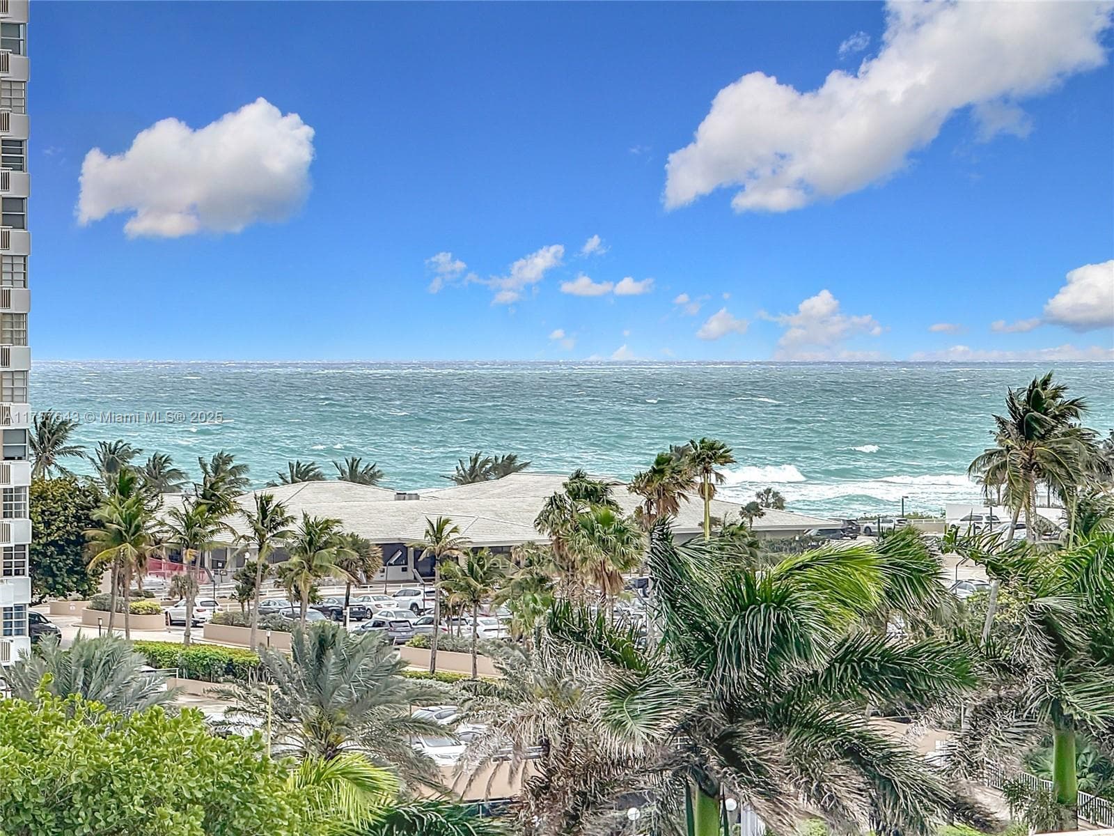 1945 S Ocean Dr 605 photo 1