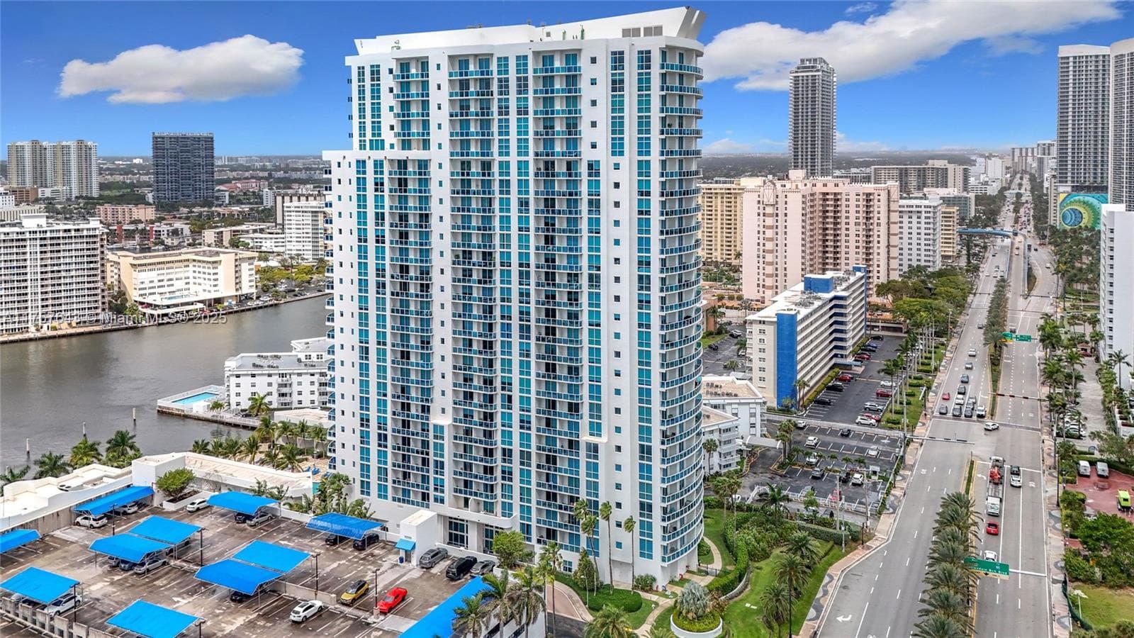 1945 S Ocean Dr 605 photo 9