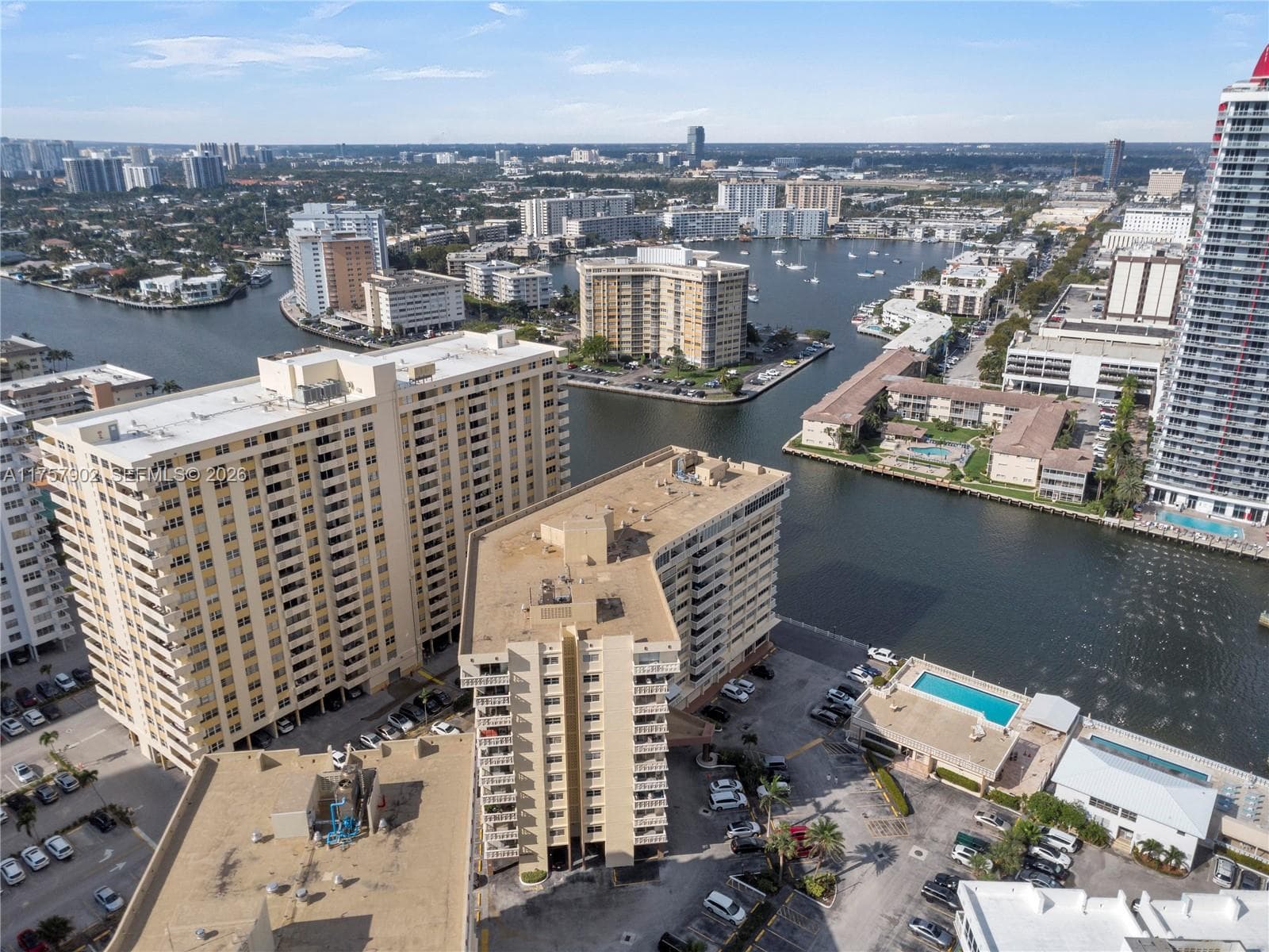 1817 S Ocean Dr 827 photo 23