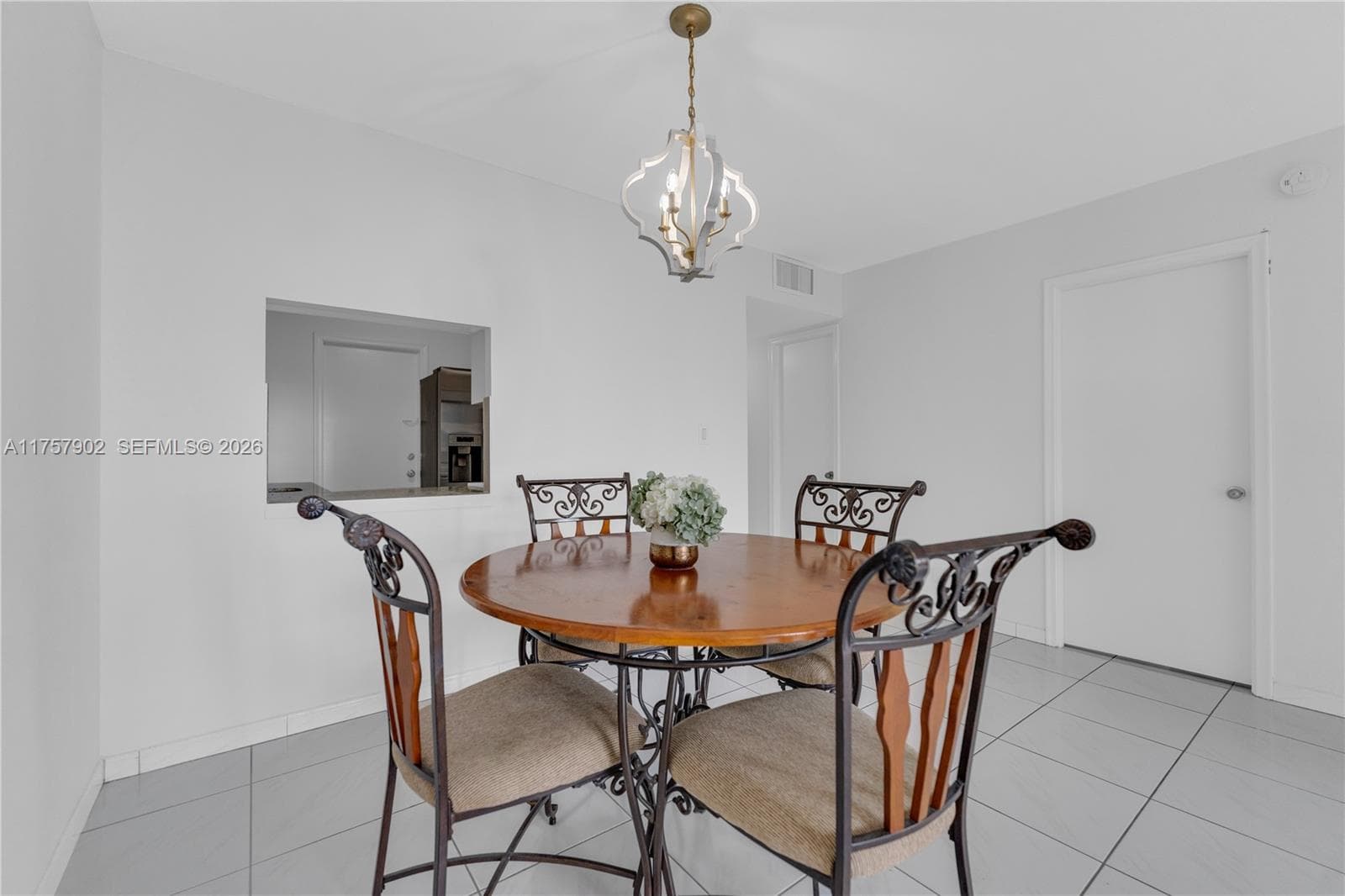 1817 S Ocean Dr 827 photo 7
