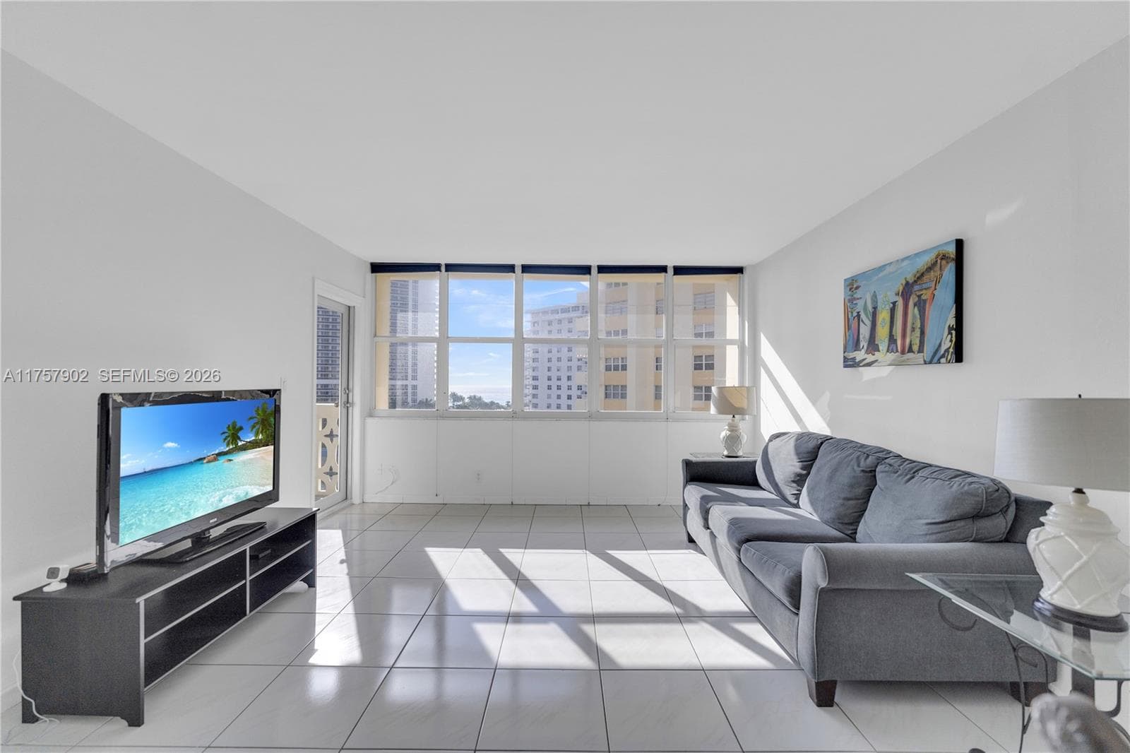 1817 S Ocean Dr 827 photo 9