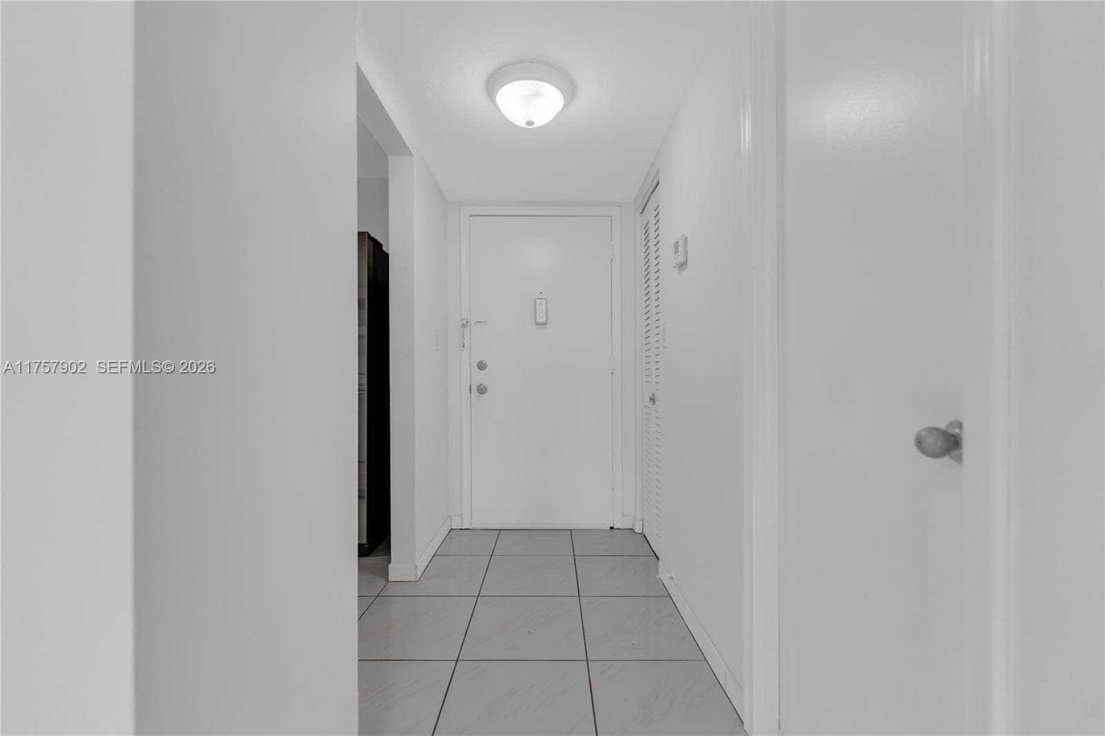 1817 S Ocean Dr 827 photo 18