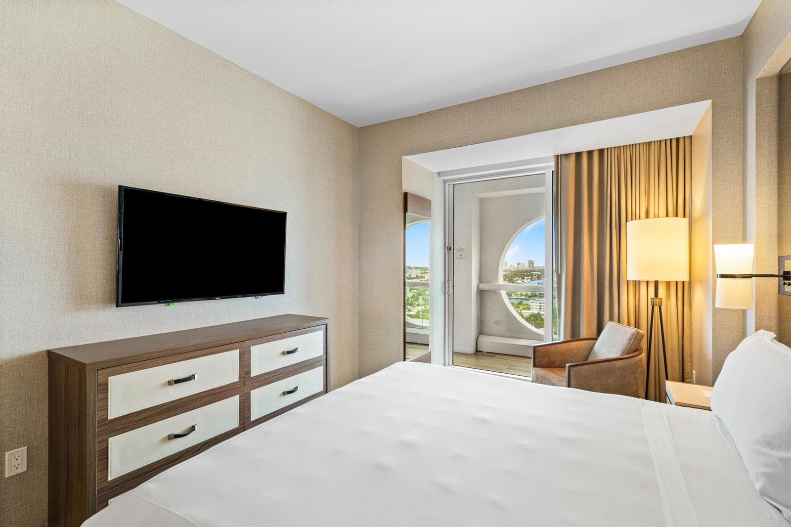 551 N Fort Lauderdale Beach Boulevard H1603 photo 19