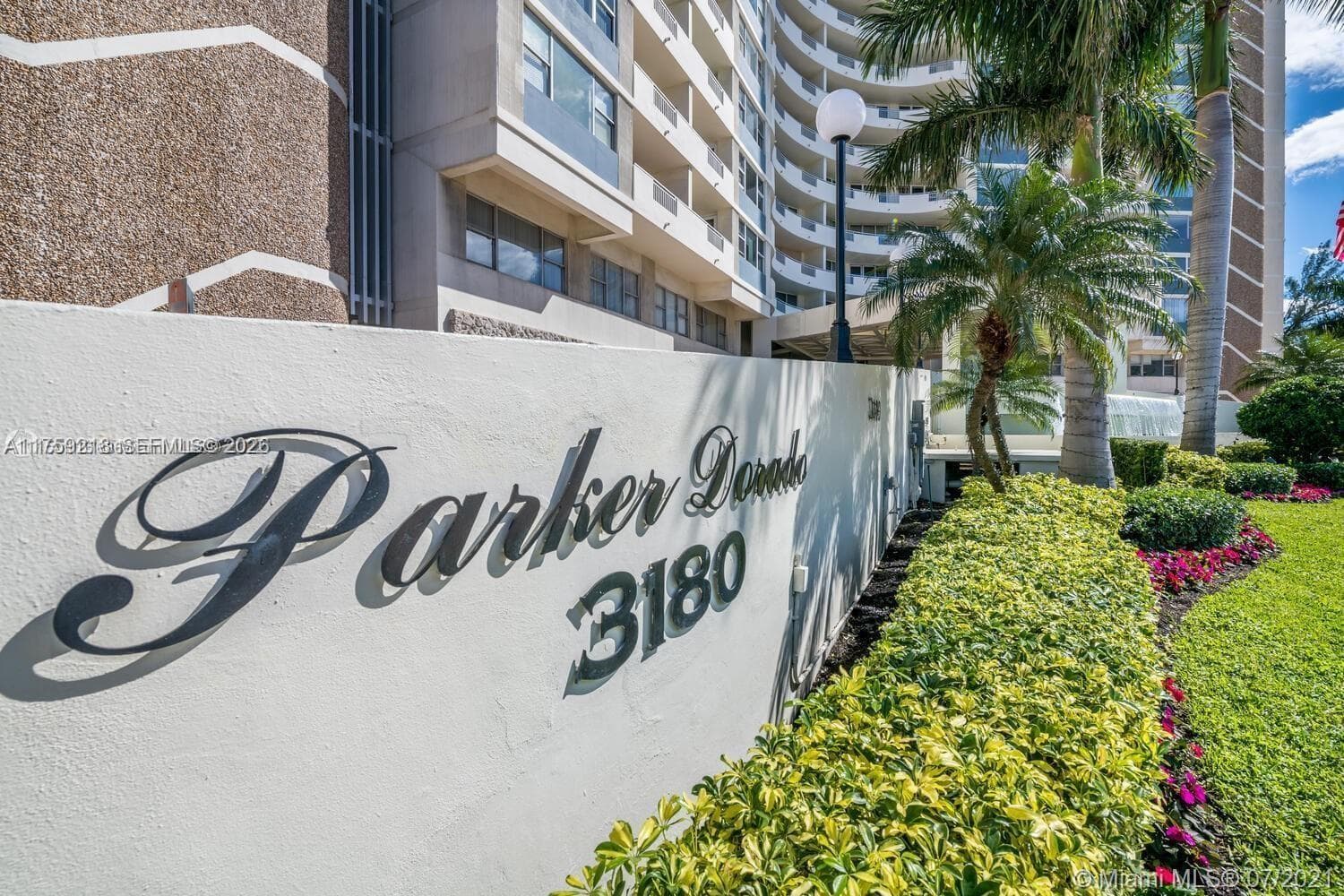 3180 S Ocean Dr 522 photo 19