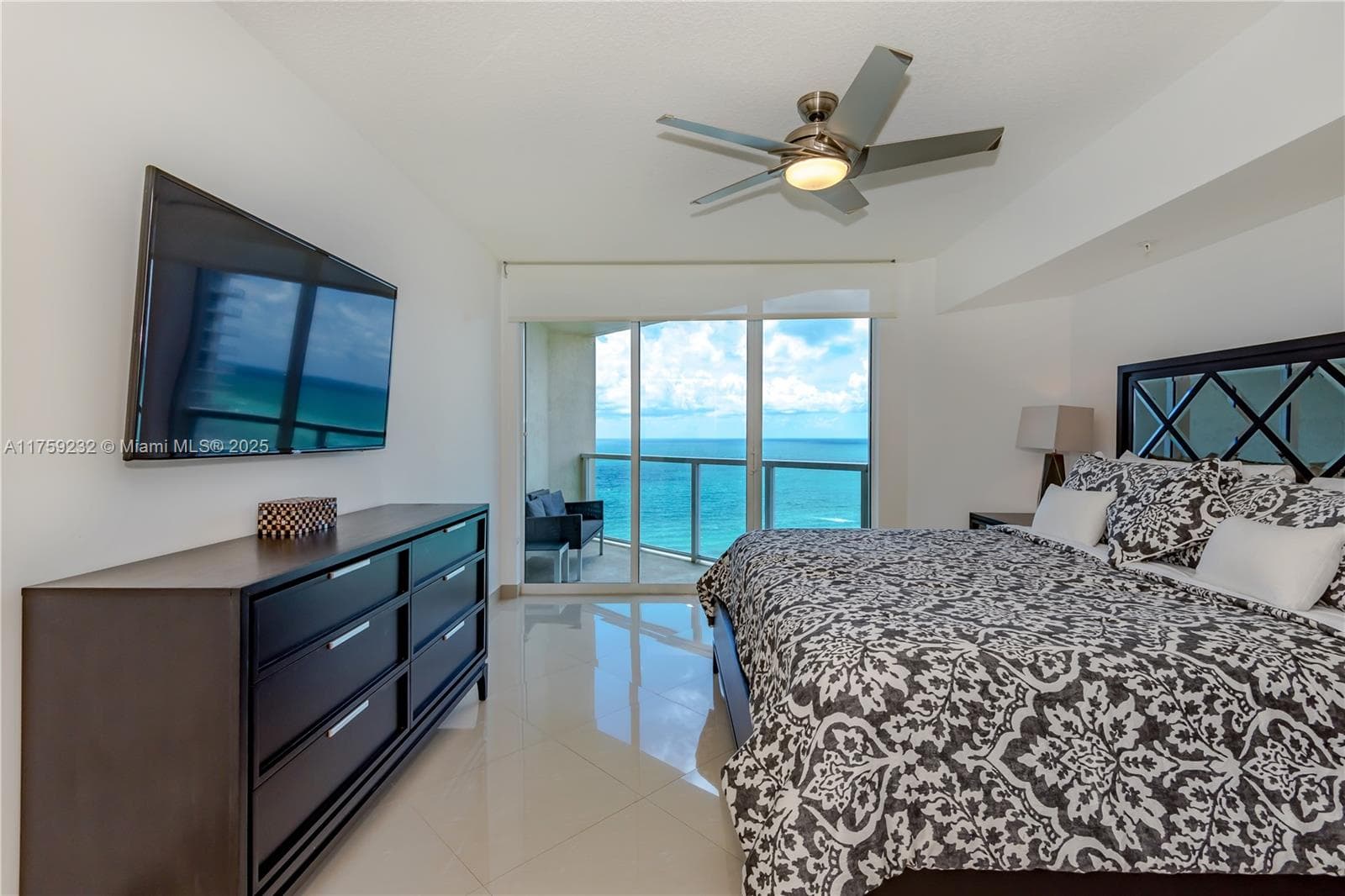16699 Collins Ave 1809 photo 13