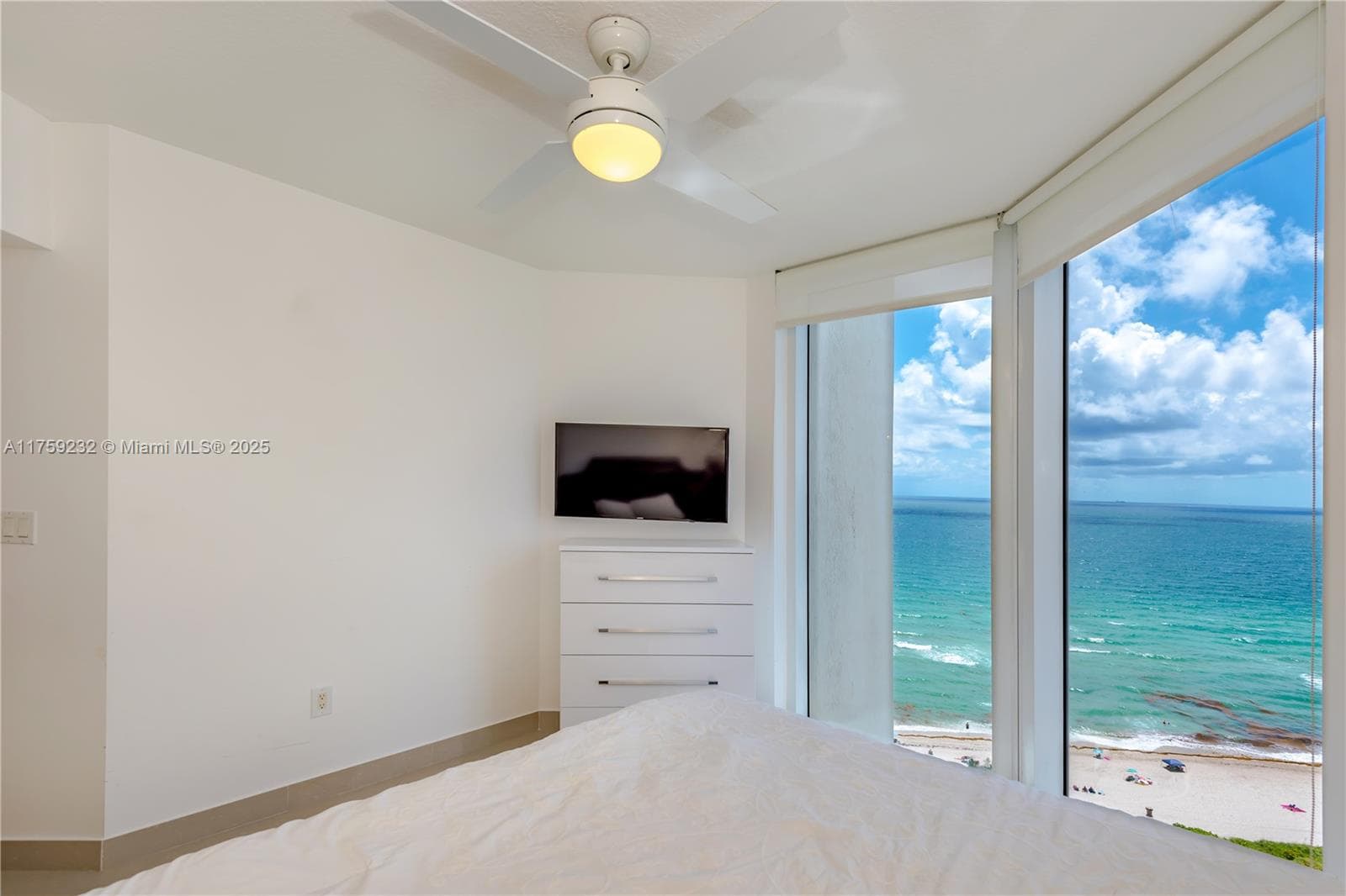 16699 Collins Ave 1809 photo 22