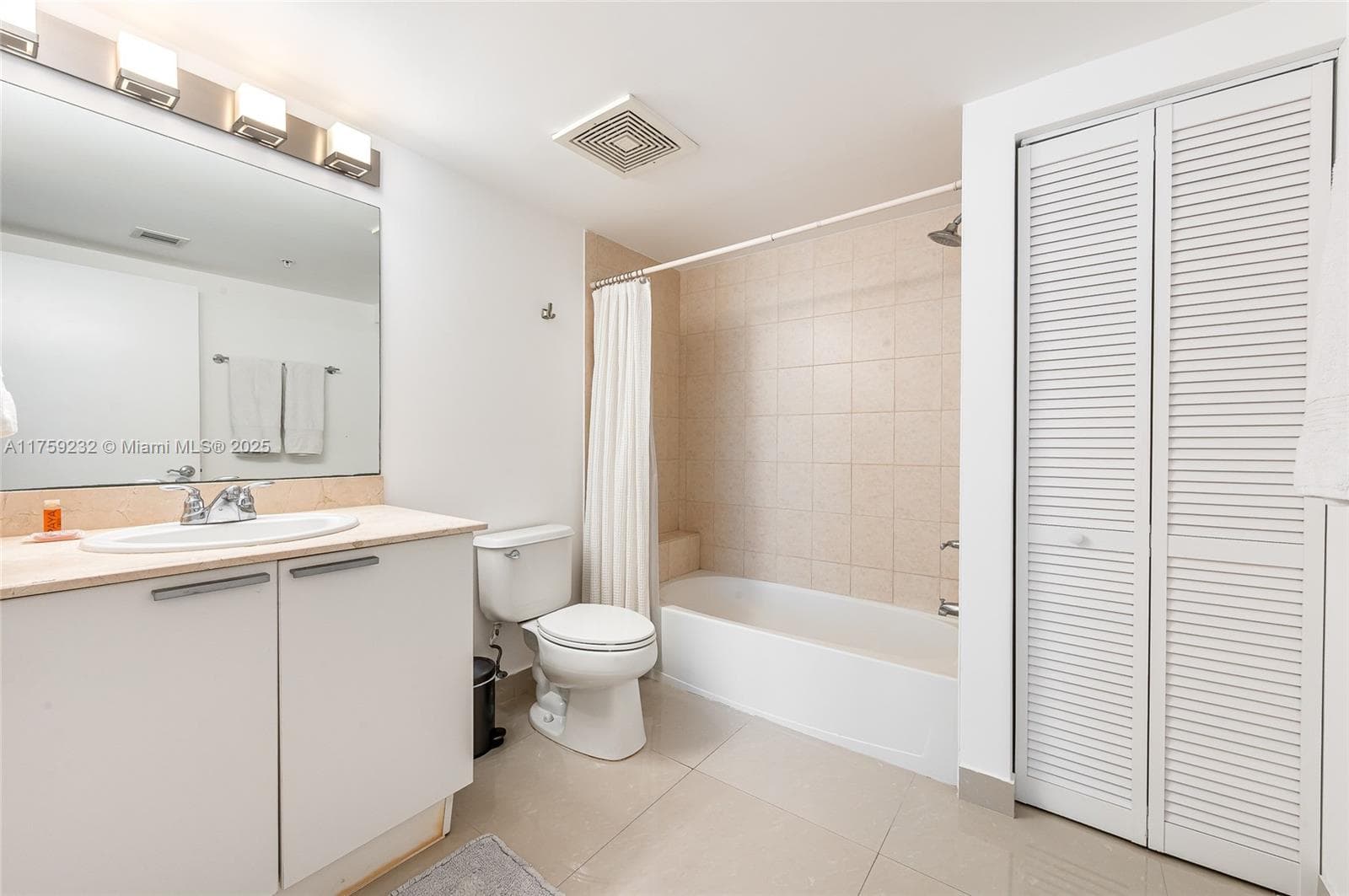 16699 Collins Ave 1809 photo 20