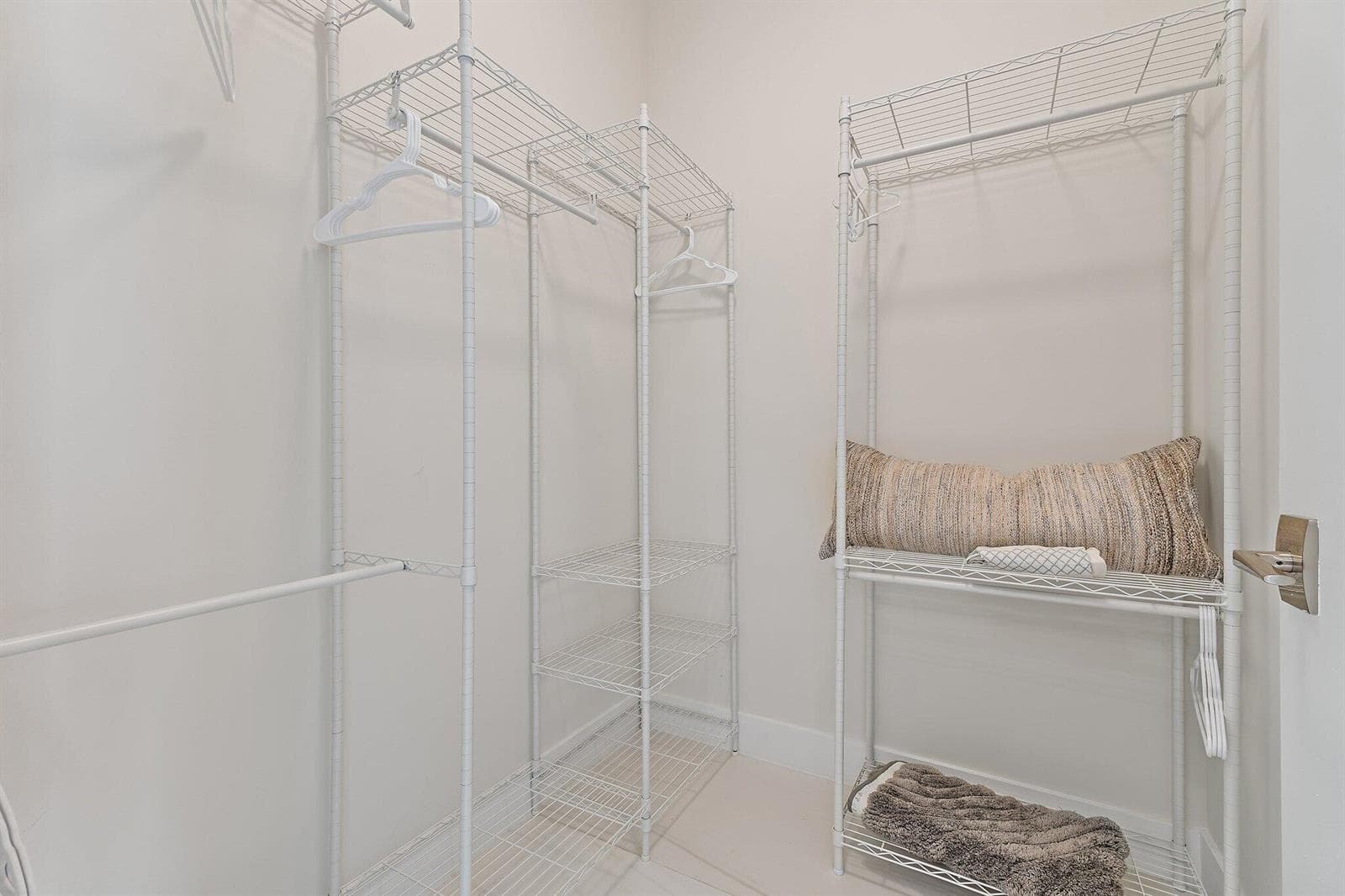 3100 N Ocean 906 photo 24