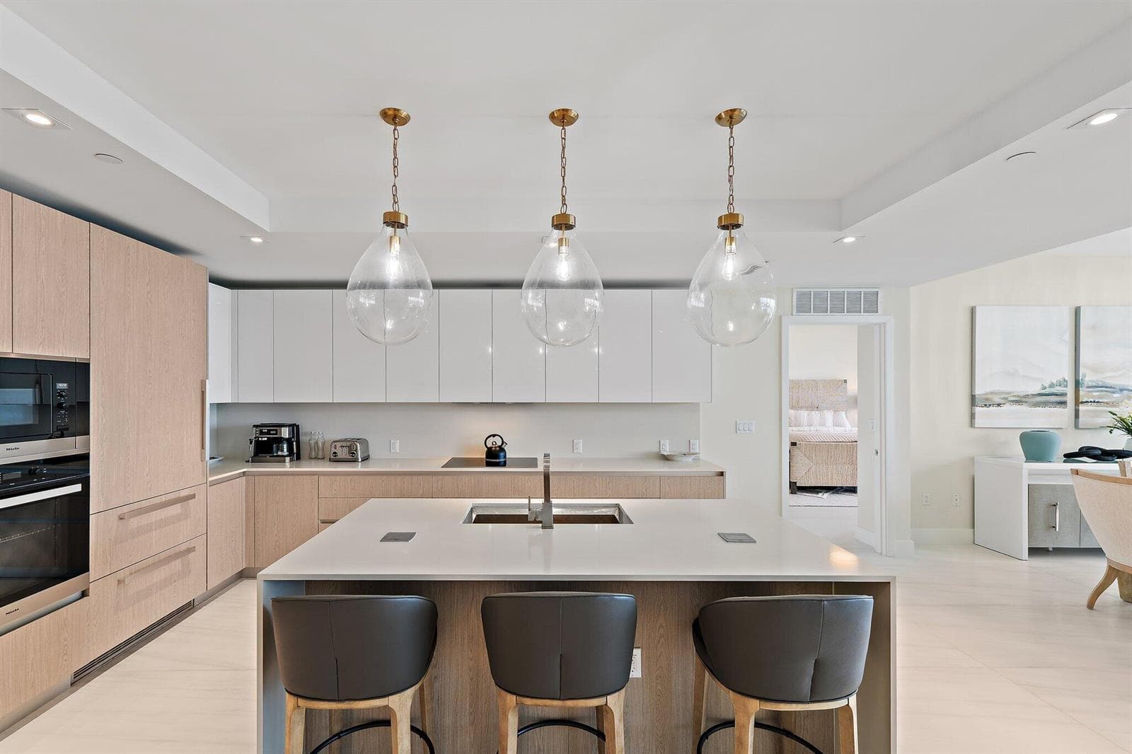 3100 N Ocean 906 photo 8