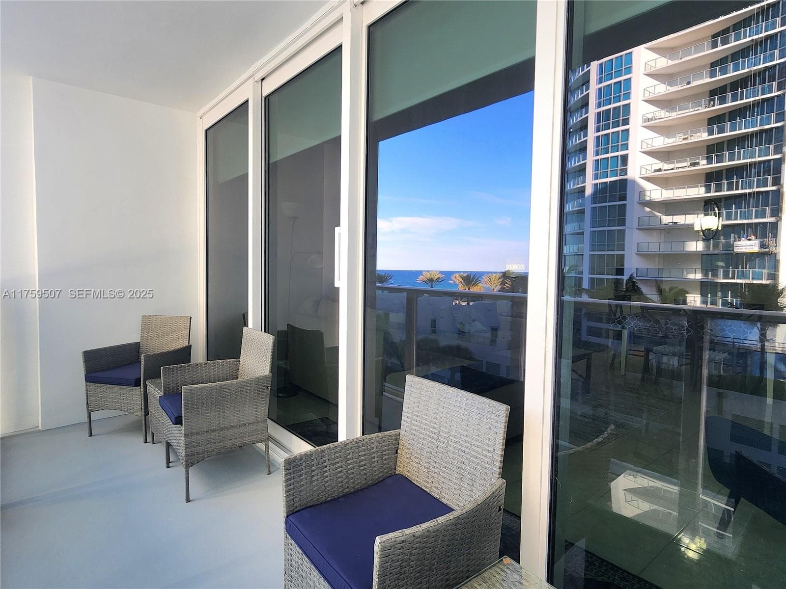 3505 Ocean Dr 508 photo 3