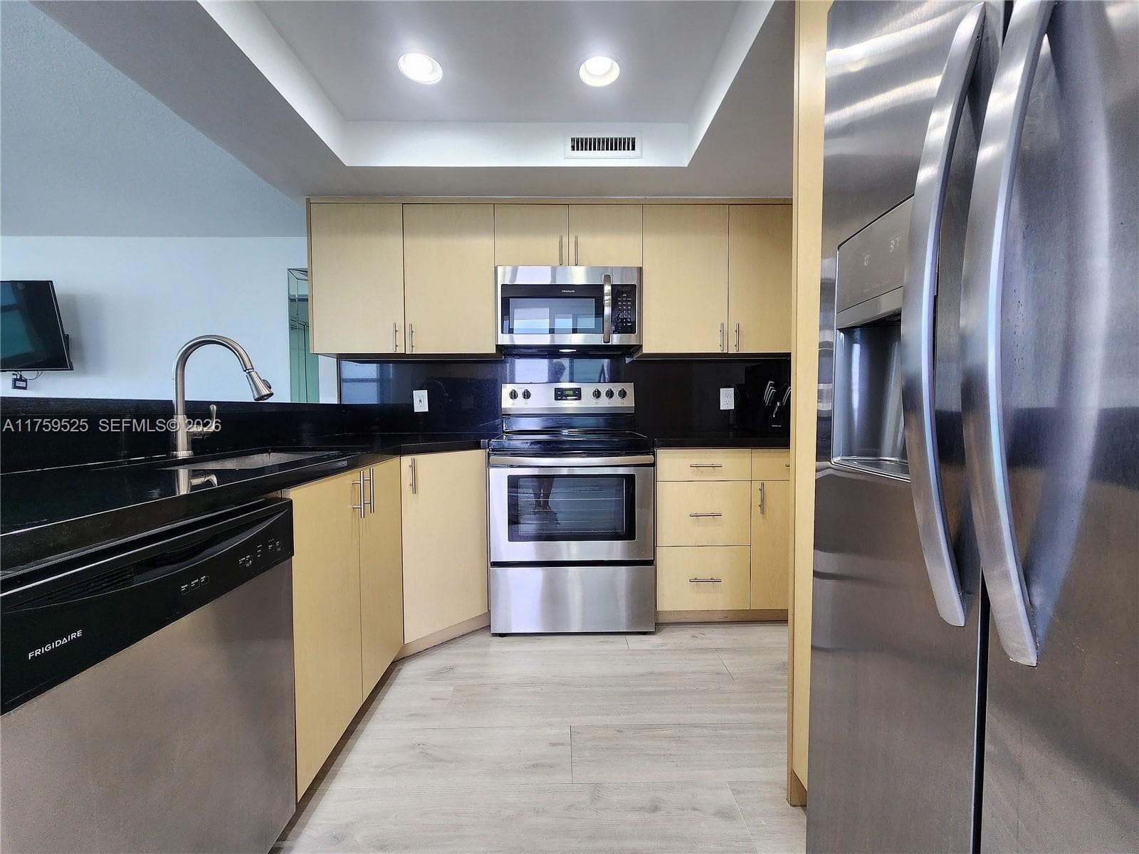3505 S Ocean Dr 1014 photo 12
