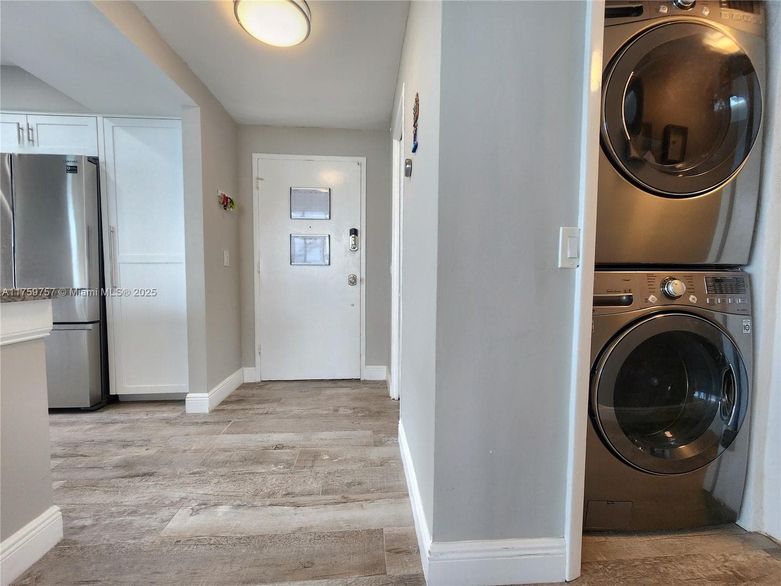 3505 S Ocean Dr 612 photo 12