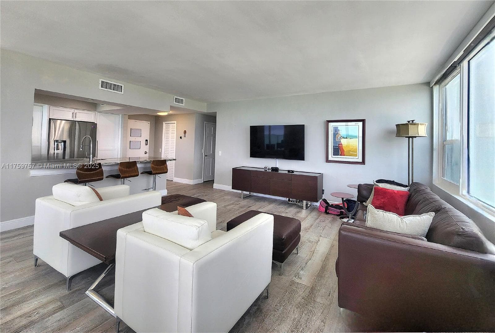 3505 S Ocean Dr 612 photo 11