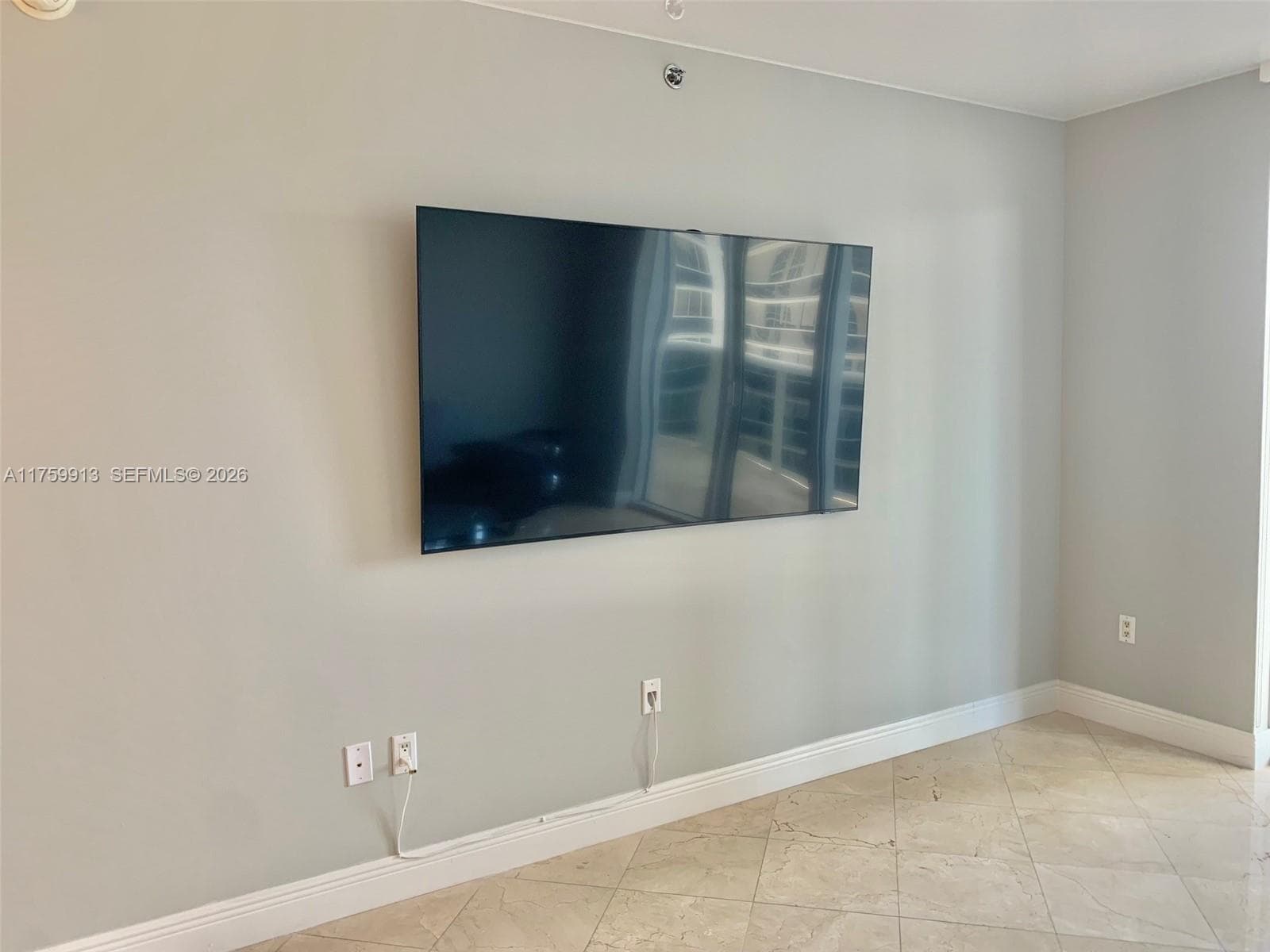 1830 S Ocean Dr 1503 photo 9
