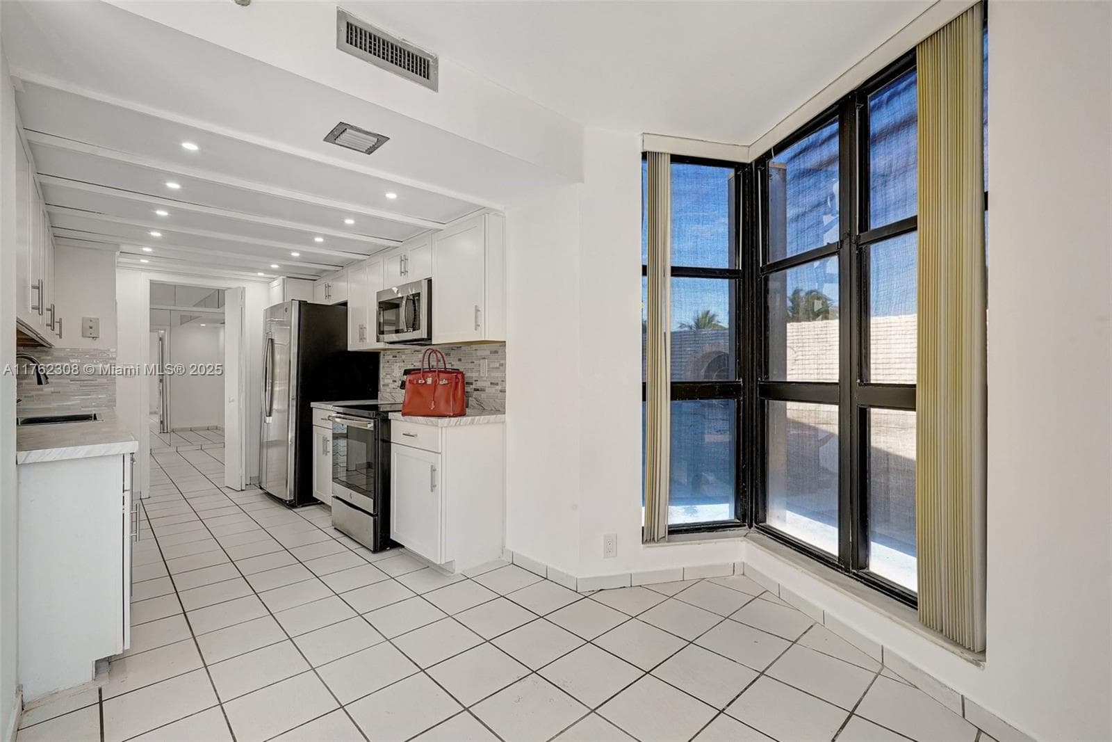 4000 Towerside Ter 302 photo 21