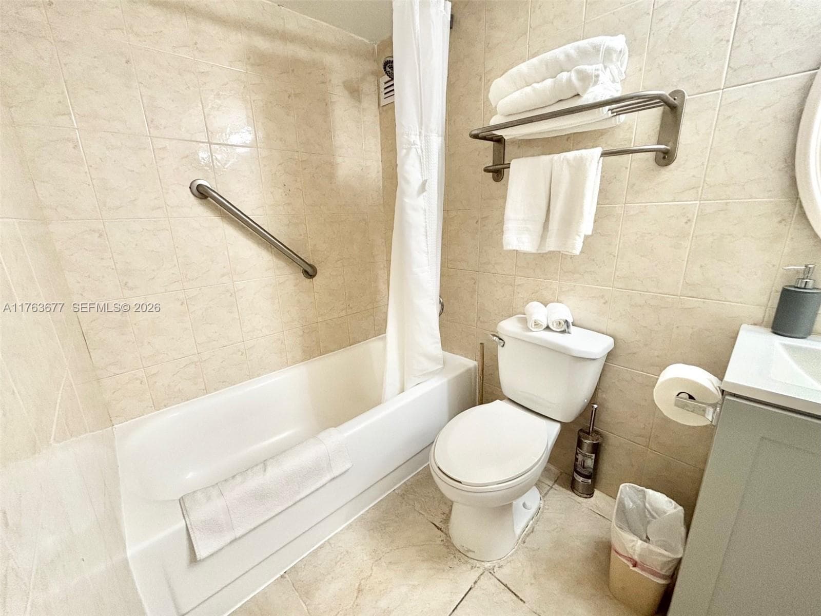 19201 Collins Ave 338 photo 13