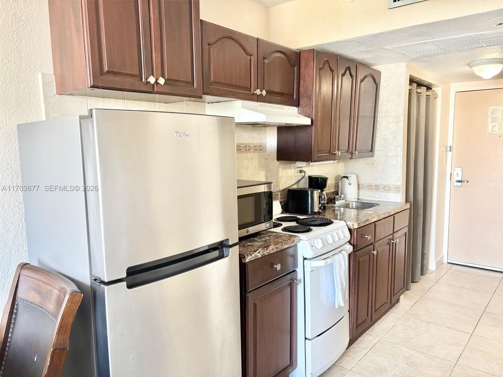 19201 Collins Ave 338 photo 12
