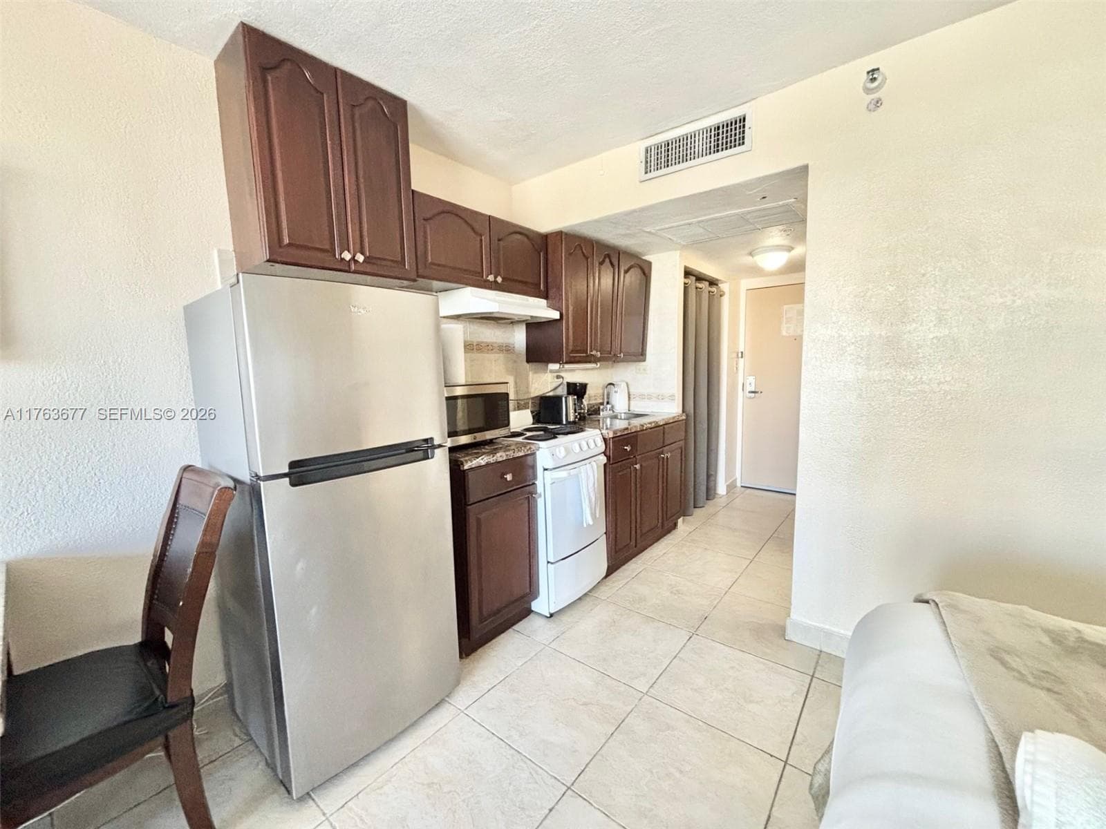 19201 Collins Ave 338 photo 10