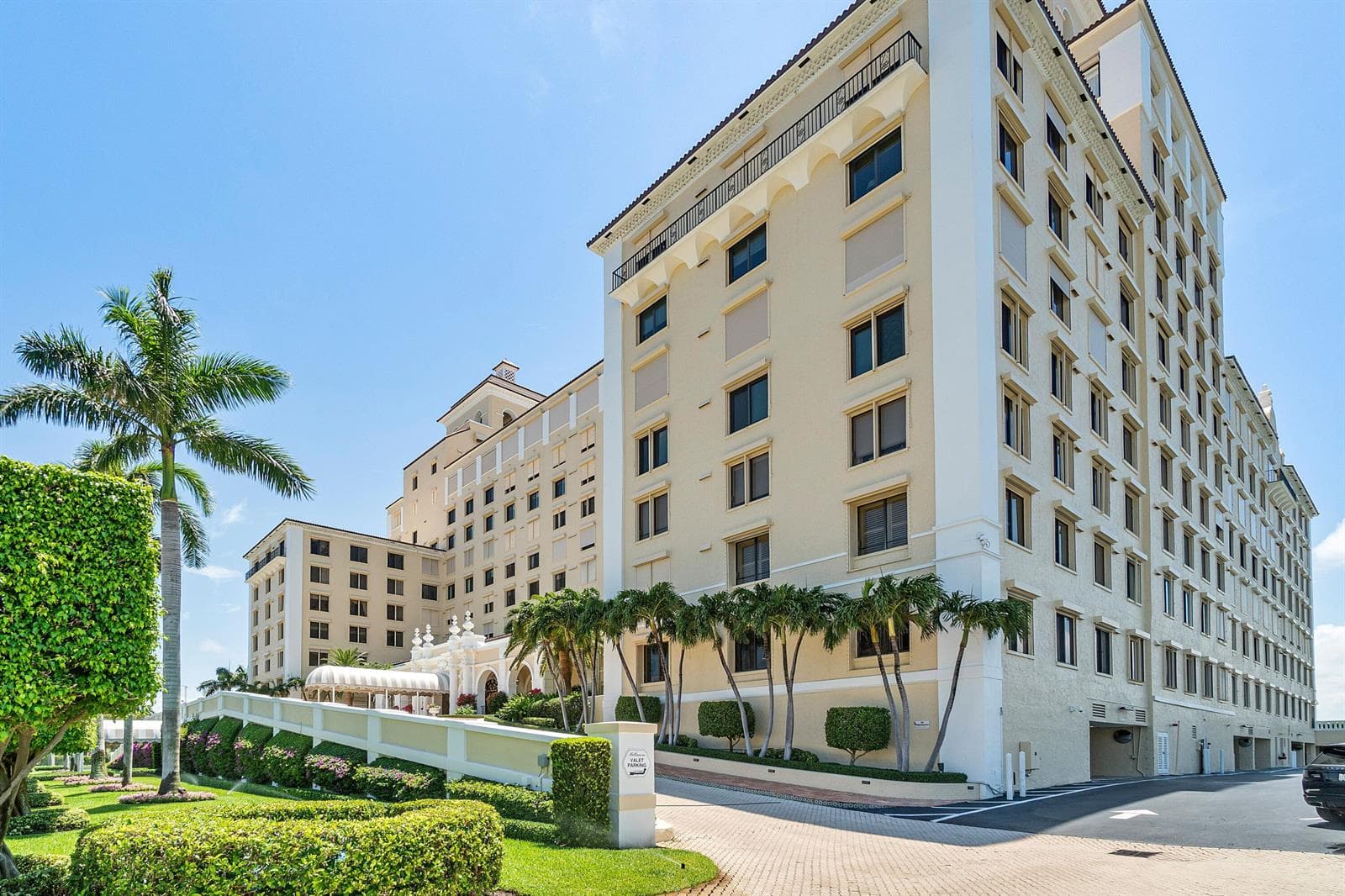150 Bradley Place #101 2