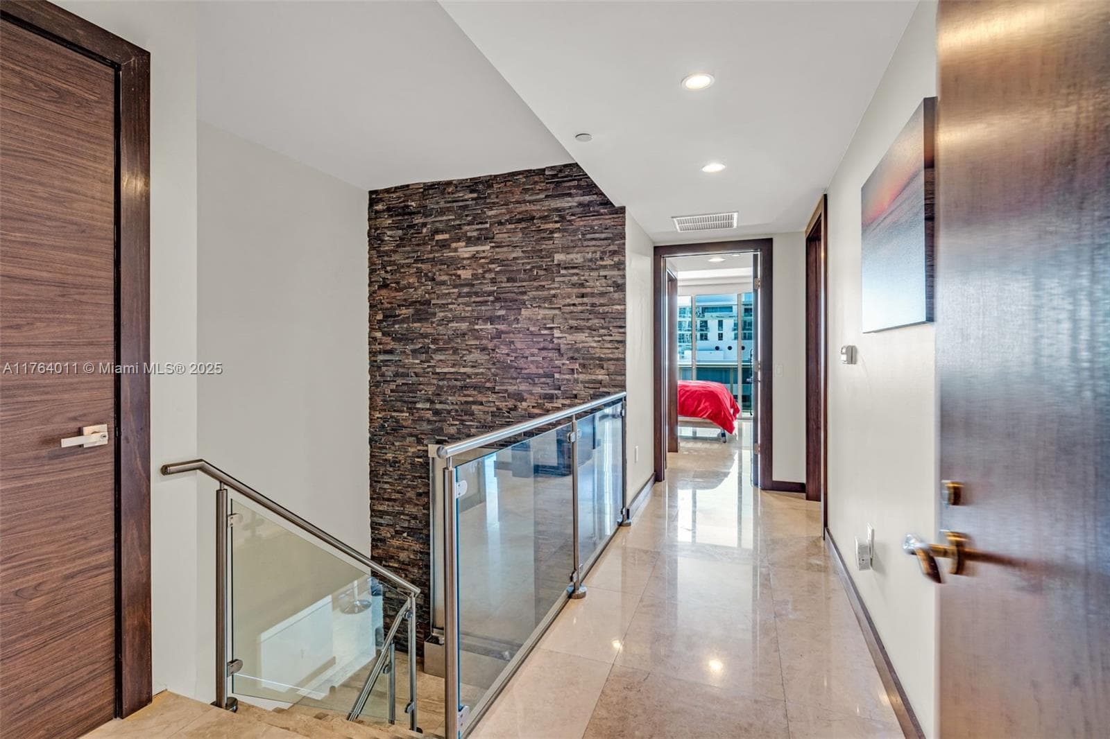 5875 Collins Ave 1704 photo 15