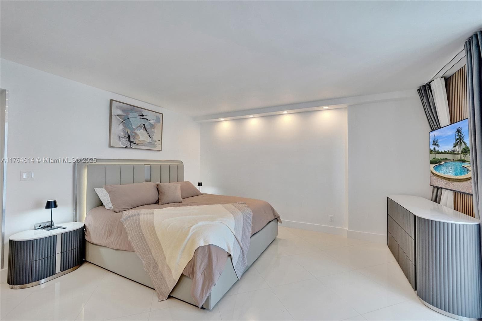 4001 S Ocean Dr 16P photo 3